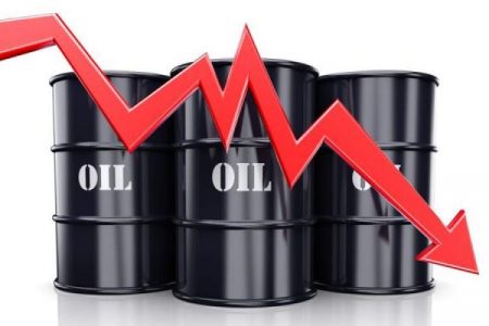 قیمت نفت در مسیر کاهش قیمت افتاد