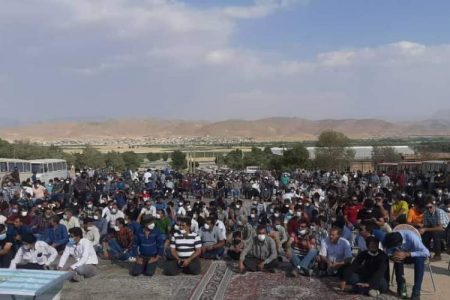 بزرگ‌ترین‌ مجمع عمومی‌ کارگران‌ اعتصابی نفت در هفتشجان‌