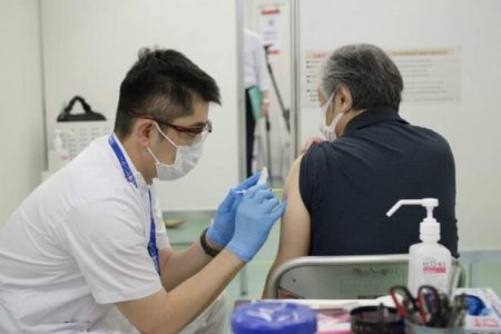 تزریق دُز یادآور واکسن کرونا در ژاپن از ماه آینده