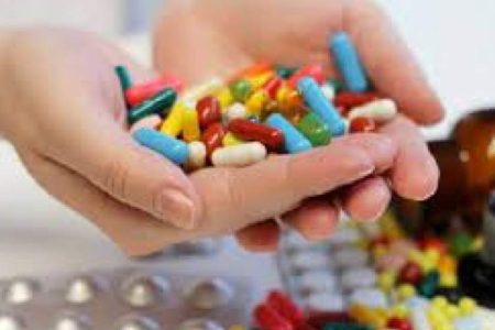 ۲۰درصد مصرف دارو در ایران، خودسرانه است