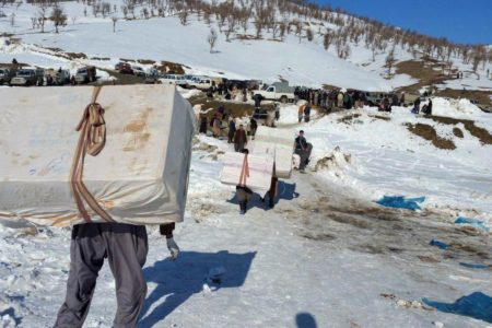 وضعیت کولبری و فعالیت مرزنشینان در تمام مناطق مرزی کرمانشاه سامان‌دهی می‌شود