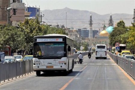 ۵ مجروح در پی ورود غیرمجاز ۲ موتورسوار به خط ویژه اتوبوس در مشهد