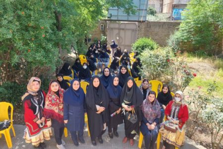 برگزاری مراسم روز دختر در دبیرستان گامی نو
