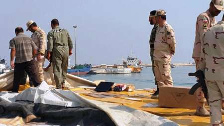 شناور حامل ۲۵ هزار لیتر سوخت قاچاق در خلیج‌فارس توقیف شد