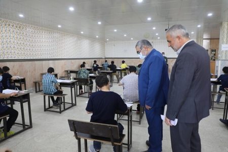 بازدید سرپرست اداره کل آموزش و پرورش خوزستان از آزمون ورودی مدارس استعدادهای درخشان