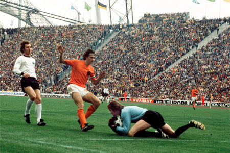 جام جهانی ۱۹۷۴: دومین قهرمانی آلمان با بمب‌افکن