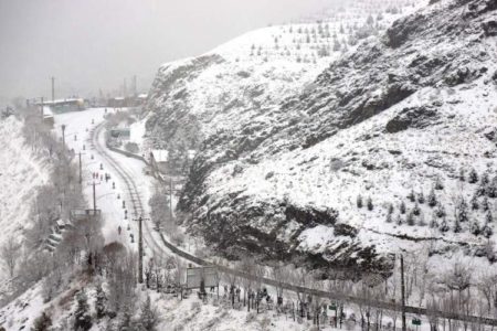 امروز در کدام مناطق تهران برف می‌بارد؟