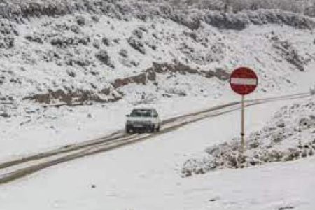 بارش برف و باران در محورهای مواصلاتی ۸ استان