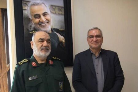 سپاه فدایی ملت ایران است