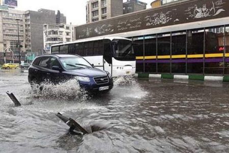 آبگرفتگی معابر و طغیان رودخانه‌ها در جنوب کشور