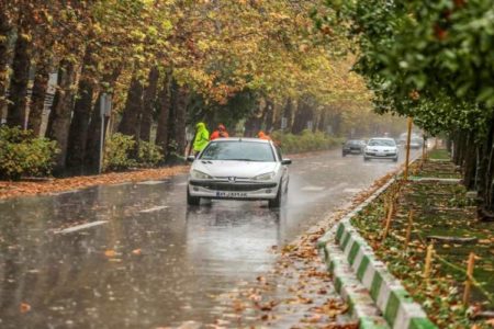 تداوم رگبار پراکنده و کاهش نسبی دما در تهران