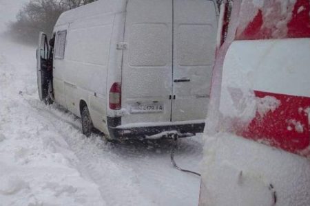 ۲۵ حادثه رانندگی با ۳۹ مصدوم در استان مرکزی بر اثر بارش برف
