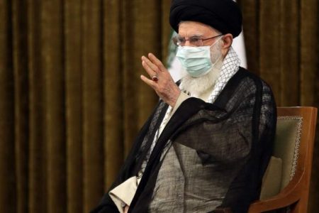 حضرت آیت‌الله خامنه‌ای:  عملکرد دولت در بخش‌هایی  طبق انتظارات نبود