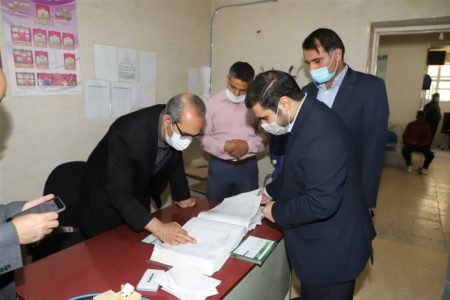 بازدید رئیس دانشگاه علوم پزشکی شیراز از ۲ مرکز خدمات جامع سلامت در شهرستان زرقان