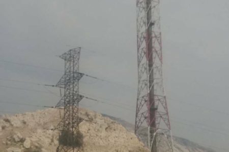 اجرای پروژه تعویض مقره های برق در ایستگاه‌های پارس – پرک و عسلویه – گلوگاه