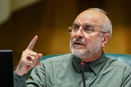 قالیباف: رفع فیلتر تلگرام دنبال می‌شود/ باید هم کارآمد باشیم و هم پاسخگو/میز مذاکره را بمباران کردند