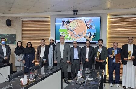 تجلیل از سه بهره‌بردار شیلاتی استان به‌عنوان نمونه کشوری بخش کشاورزی با حضور رئیس سازمان جهاد کشاورزی استان هرمزگان و مدیرکل شیلات هرمزگان