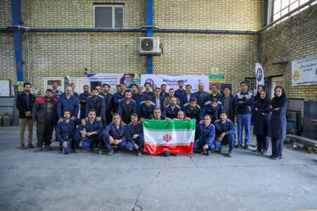 تقویت روحیه و پایداری اجتماعی در میان کارگران استان مرکزی از طریق پویش ورزشی   