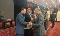 تقدیر از مدیرعامل آبفای هرمزگان در آیین سالگرد برگزاری نخستین نماز جمعه پس از پیروزی انقلاب اسلامی