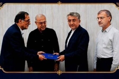 شهردار بندرعباس، چهره برتر ترویج فرهنگ ایثار و شهادت؛ تقدیر معاون رئیس‌جمهور از مدیریت شهری ایثارمحور